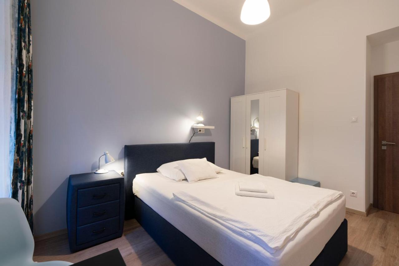 Vajda 15 Hostel Boedapest Buitenkant foto